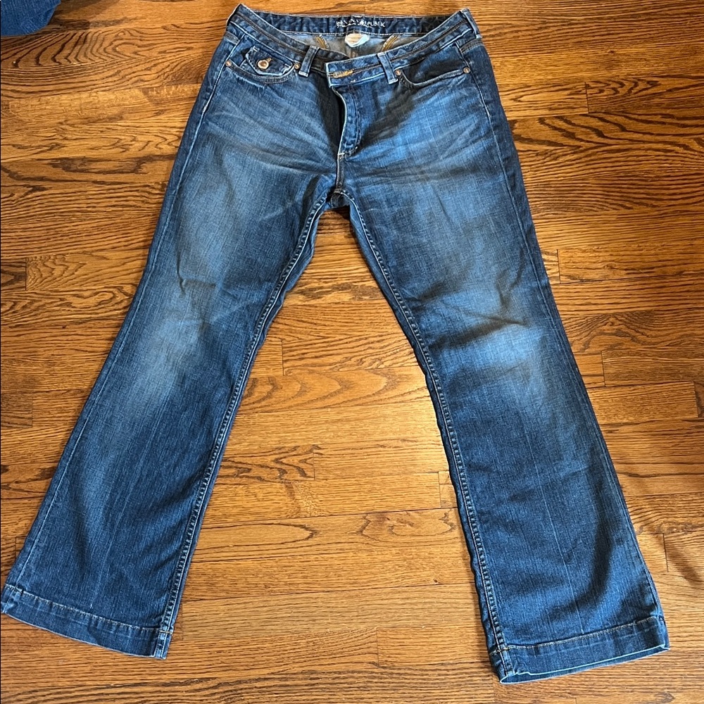 Banana Republic Women's Boot Cut Jeans - EUC, 10